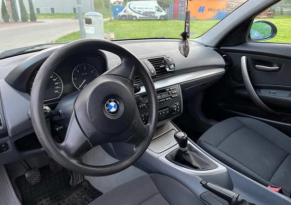 BMW Seria 1 cena 12000 przebieg: 340000, rok produkcji 2006 z Jaworzno małe 121